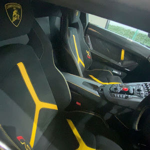 Meet your Posher, Taya